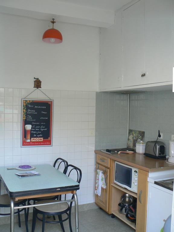 カシ Au Petit Chez Soiホステル エクステリア 写真